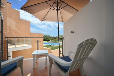 Millennium Golf Residences Al