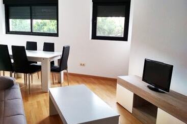 Apartamentos Ares Centro 3000