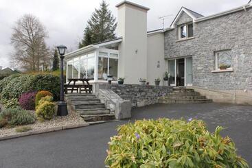 Carrowntober House B & B