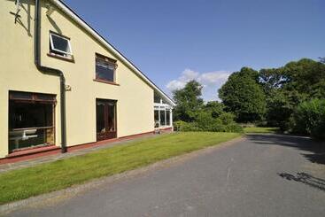 Carrowntober House B & B