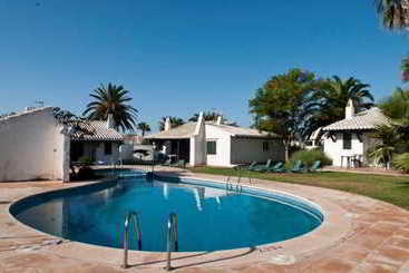 Complejo Piscina Binisafua