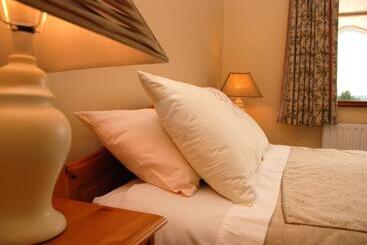 Cradog Farmhouse B&b