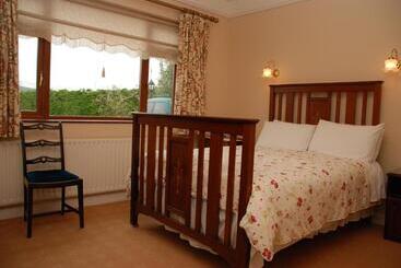 Cradog Farmhouse B&b