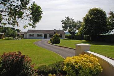 Cradog Farmhouse B&b