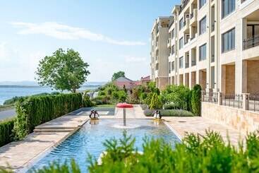 هتل Gardenia Beach Palace Apart