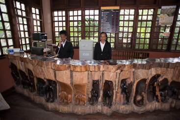 هتل Ngurdoto Mountain Lodge