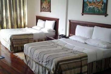 هتل Ngurdoto Mountain Lodge