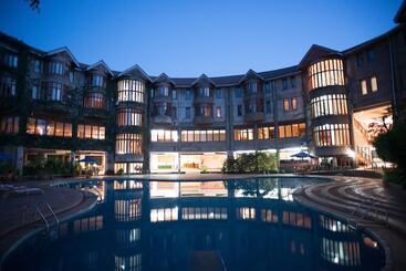 هتل Ngurdoto Mountain Lodge