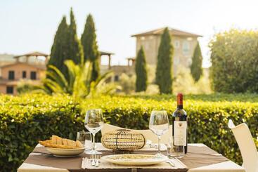 هتل Villa Moris