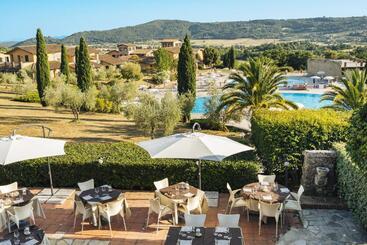 هتل Villa Moris