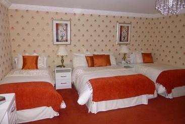 Meadowside B&b