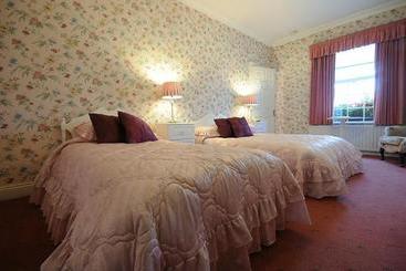Meadowside B&b