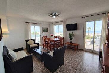 Apartamentos Gandía Primera Línea de Playa 3000