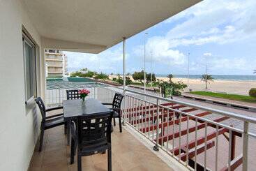 Apartamentos Gandía Primera Línea de Playa 3000