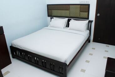 هتل Allegro Holiday Suites