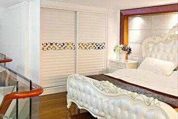 هتل Badun International Apartment