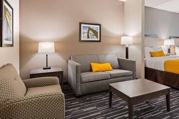 هتل Best Western Plus Cranberrypittsburgh North