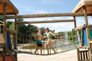هتل Camping Baalse Hei