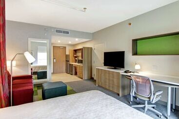 هتل Home2 Suites By Hilton Montreal Dorval