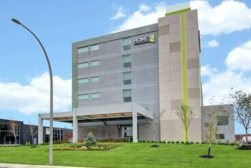 هتل Home2 Suites By Hilton Montreal Dorval