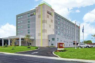 هتل Home2 Suites By Hilton Montreal Dorval