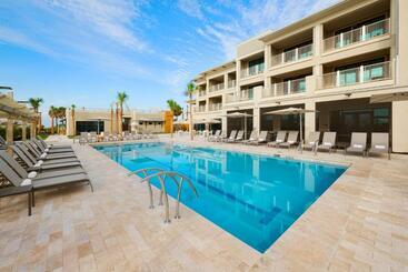 فندق Jekyll Ocean Club Resort
