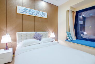 هتل Skylini Seaview Holiday Inn Dali