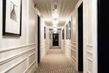 هتل Sydney Boutique Inn & Suites