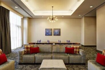 Archer Hotel Boston/burlington