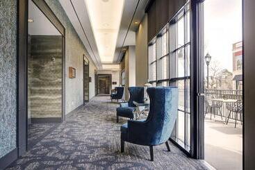 Archer Hotel Boston/burlington