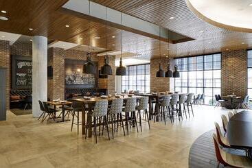Archer Hotel Boston/burlington