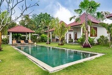 هتل Bali Mynah Villas Resort