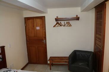 هتل Casa Zenia Habana