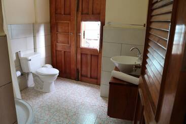 هتل Casa Zenia Habana