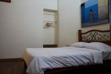 هتل Casa Zenia Habana