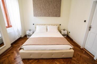 酒店 City Center Rooms