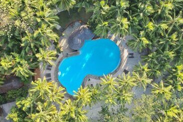 Coco Grove Beach Resort, Siquijor Island - San Juan
