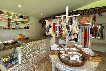 هتل Coco Grove Beach Resort, Siquijor Island
