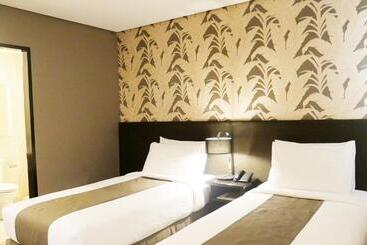 Gt Hotel Jaro