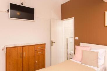 هتل Guest House Cuk