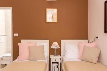 هتل Guest House Cuk