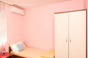 هتل Guest House Cuk