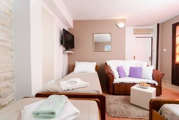 هتل Guest House Cuk