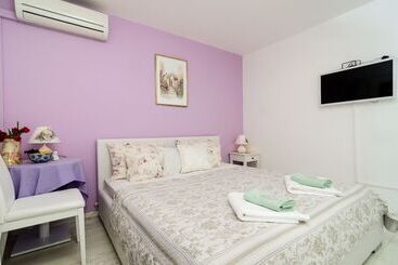 هتل Guest House Cuk