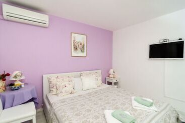هتل Guest House Cuk