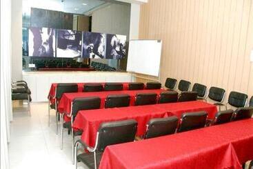 هتل Jinjiang Inn Shenyang Middle Street Pedestrain