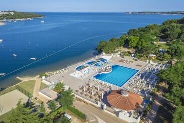 هتل Camping Lanterna Premium Resort   Vacansoleil Maeva