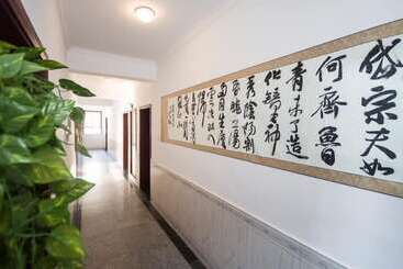 هتل Liuzhuang Huayuhai Holiday Hostel