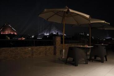 هتل Makadi Pyramids View