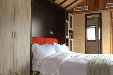 هتل Seclusion Scenery Of Shangshui International Rv Resort